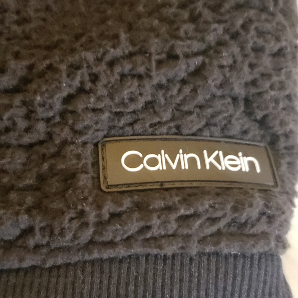 Pullover - Picture 2 of 3